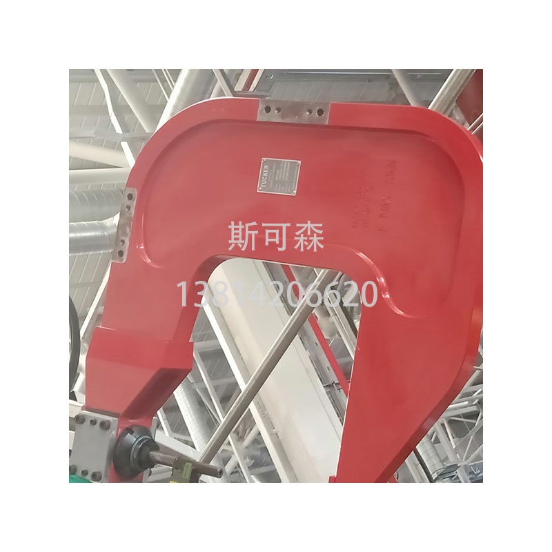 SPR汽车自冲铆接机器人生产线