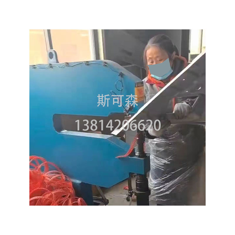 汽车钣金壳SPR铆接机